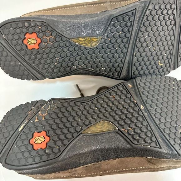 Teva Women’s Size 9 Brown Leather Nubuck Lace Up Convertible Shoe - Picture 12 of 16